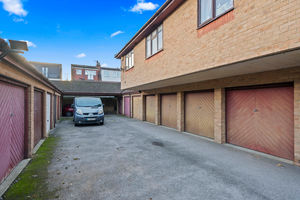 Photo 16- click for photo gallery